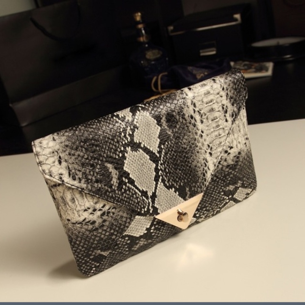 - Clutch purse